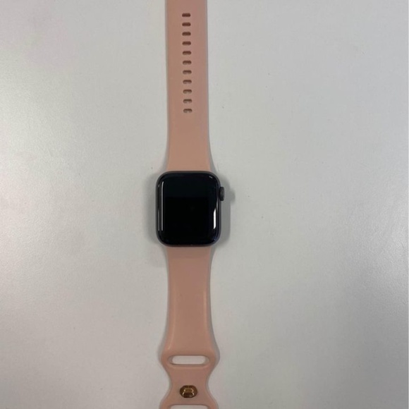 Apple Other - Apple Watch Series 4 + over 20 watch bands